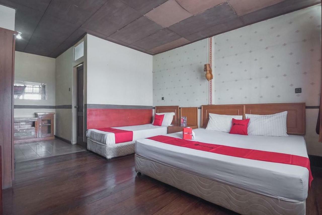 Hotel Reddoorz @ Maribaya Street Lembang Exteriér fotografie
